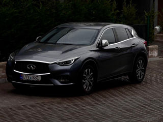 Infiniti Q30