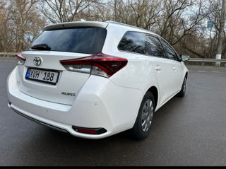 Toyota Auris foto 3