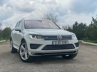 Volkswagen Touareg foto 3