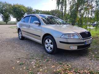 Skoda Octavia foto 1