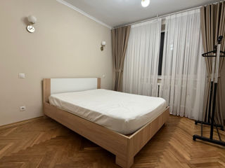 3-rm apt., 80 м², 2/5 fl.