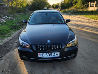 BMW 5 Series foto 1