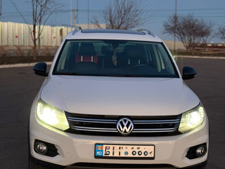 Volkswagen Tiguan foto 8