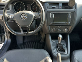 Volkswagen Jetta foto 9