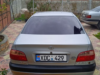 Toyota Avensis foto 5