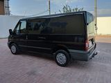 Ford Transit foto 6