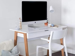 Masă de birou modernă stilată