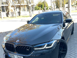 BMW 5 Series foto 8