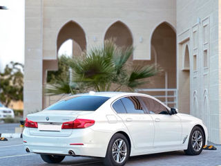 BMW 5 Series foto 4