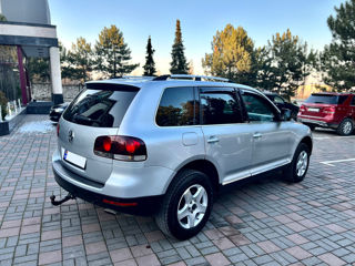 Volkswagen Touareg foto 5