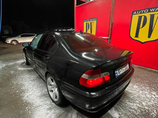 BMW 3 Series foto 4