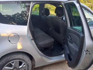 Renault Grand Scenic foto 10