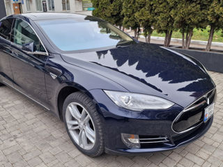 Tesla Model S foto 2