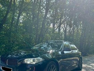 BMW 5 Series foto 4