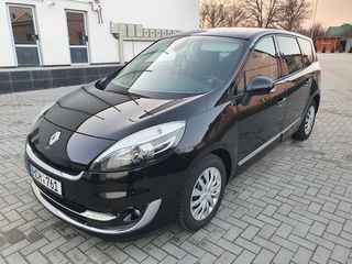 Renault Grand Scenic foto 1