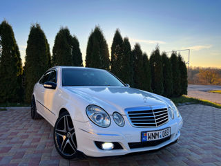 Mercedes E-Class foto 10