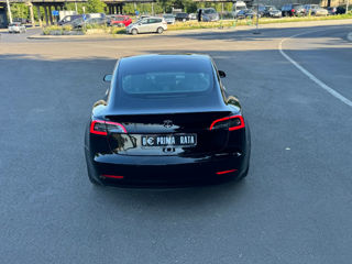 Tesla Model 3 foto 7