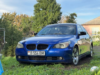 BMW 5 Series foto 1