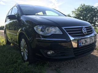 Volkswagen Touran foto 10