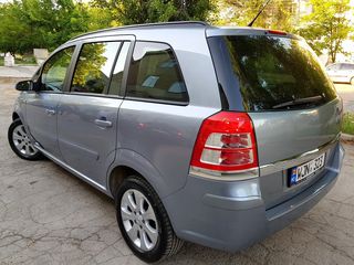 Opel Zafira foto 3