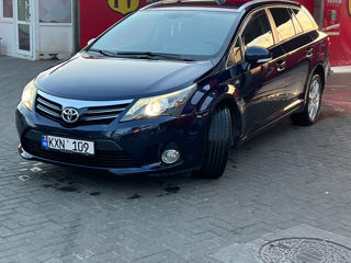 Toyota Avensis foto 3