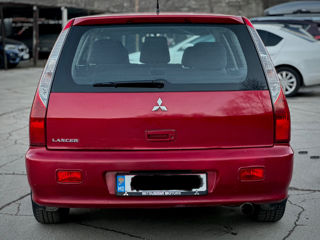 Mitsubishi Lancer foto 6