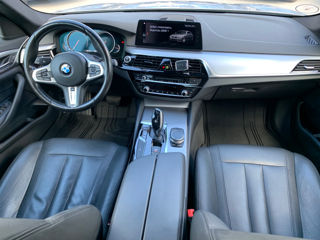 BMW 5 Series foto 8