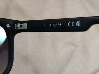 Guess foto 3