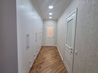 Apartament cu 3 camere, 85 m², Durlești, Chișinău foto 6