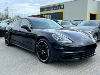 Porsche Panamera foto 1