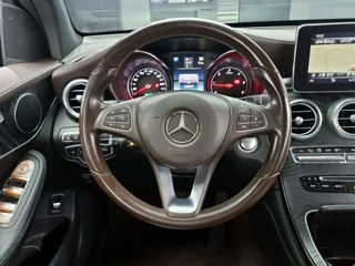 Mercedes GLC foto 14