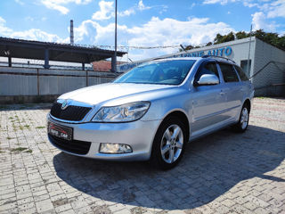 Skoda Octavia foto 1