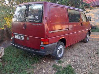 Volkswagen Transporter foto 2