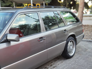 Mercedes Series (W124) foto 2