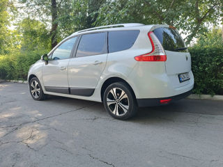 Renault Grand Scenic foto 10