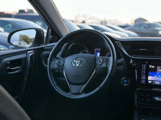 Toyota Auris foto 8