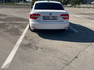 Skoda Superb foto 2