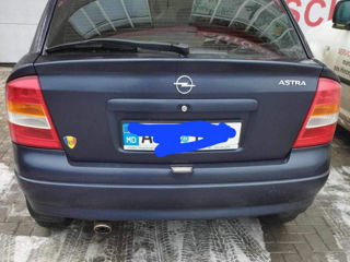 Opel Astra foto 1