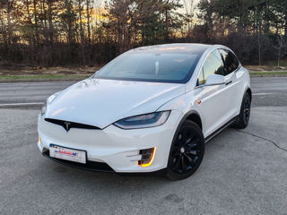 Tesla Model X foto 18