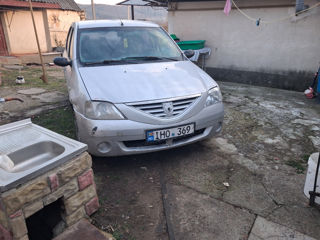 Dacia Logan foto 3