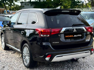 Mitsubishi Outlander foto 4