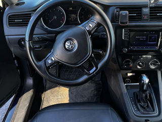 Volkswagen Jetta foto 9