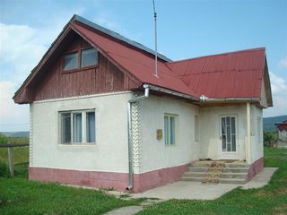 Închiriez casa în vânzare în Ialoveni foto 1