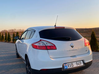 Renault Megane foto 2