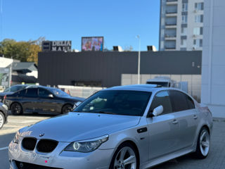 BMW 5 Series foto 3