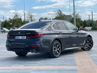 BMW 5 Series foto 4