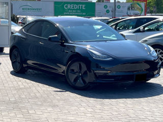 Tesla Model 3 foto 4