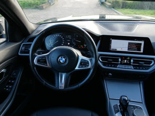 BMW 3 Series Touring foto 7