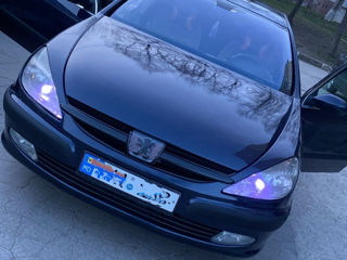 Peugeot 607 foto 1