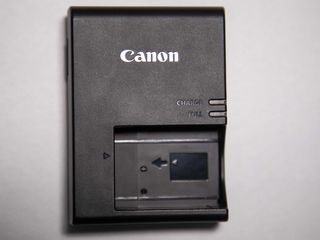 Incarcatoare Canon , Nikon , Sony (Original) foto 3